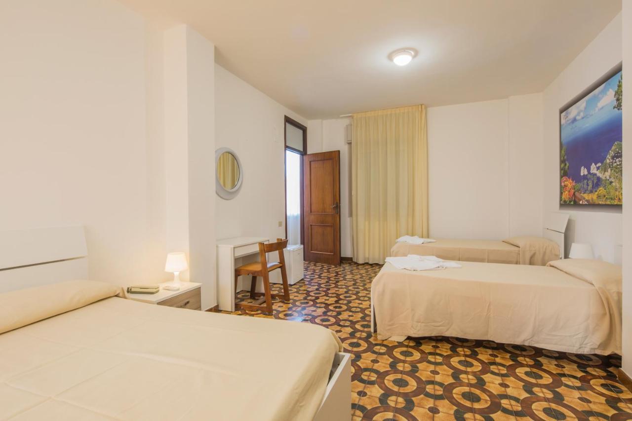 Hotel Rosy 바티파리아 외부 사진