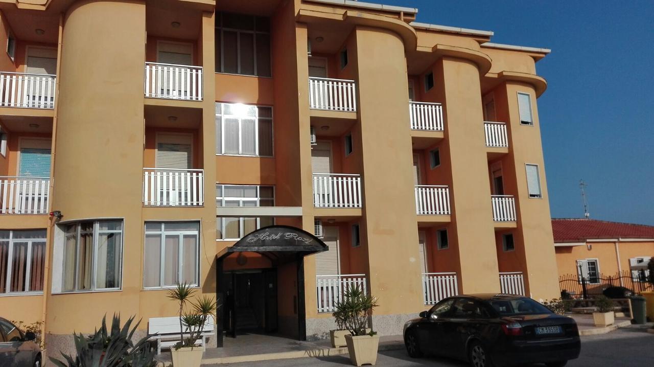 Hotel Rosy 바티파리아 외부 사진