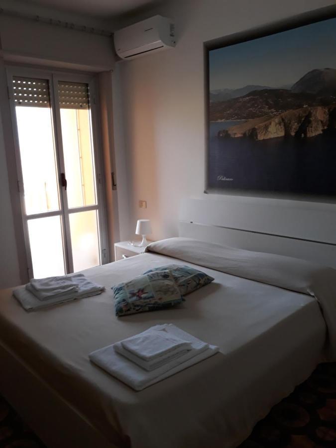 Hotel Rosy 바티파리아 외부 사진